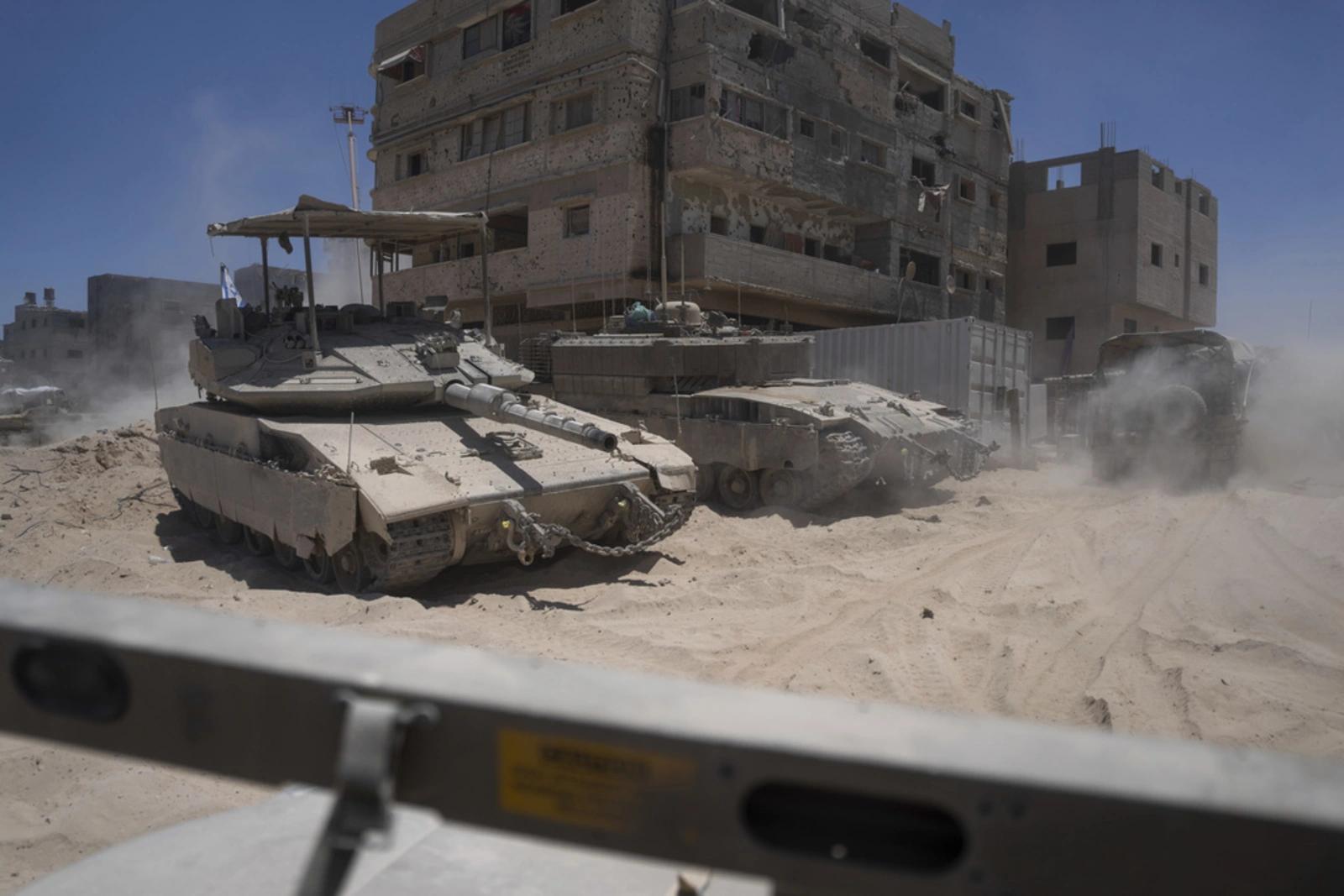 Israel-tanks-Rafah-AP