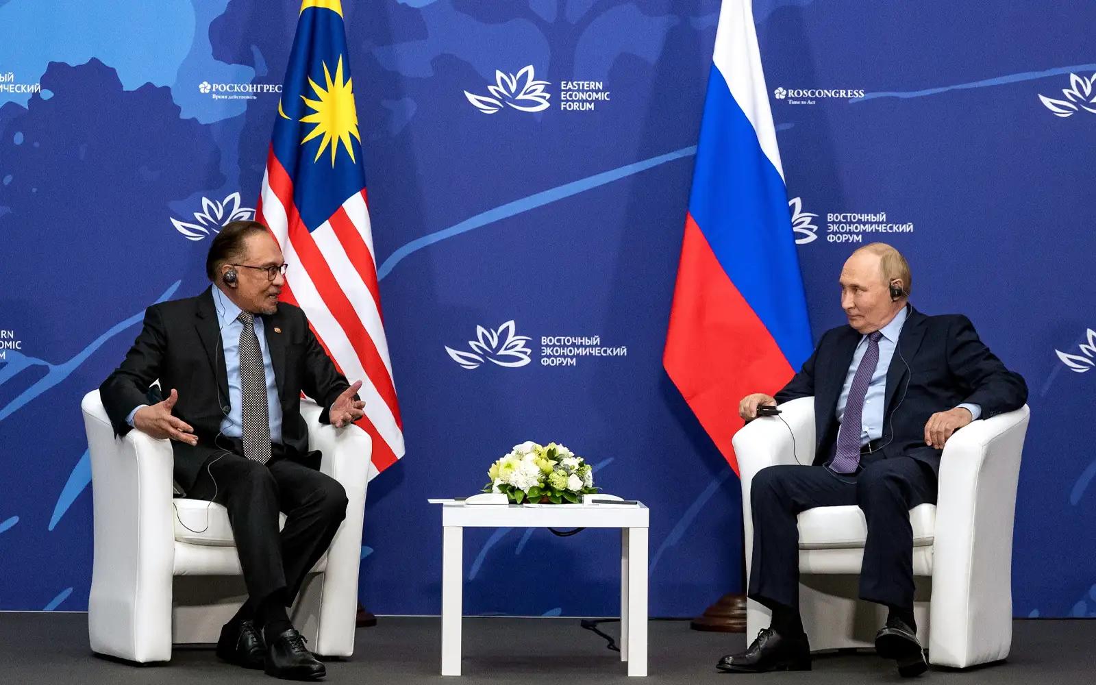 anwar ibrahim vladimir putin